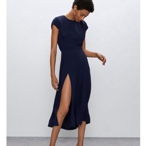 Aritzia Hampton Midi Dress - Navy Size 2